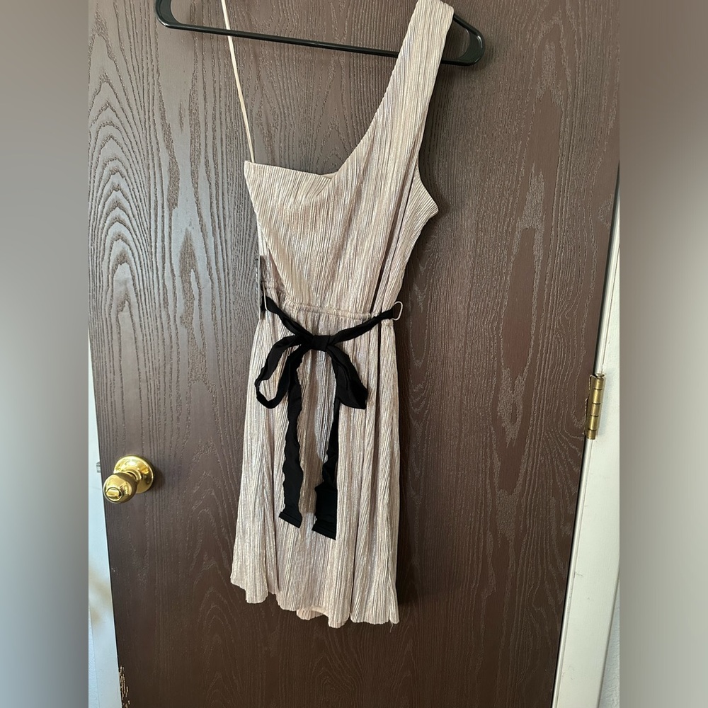 Express size small women’s one shoulder dress